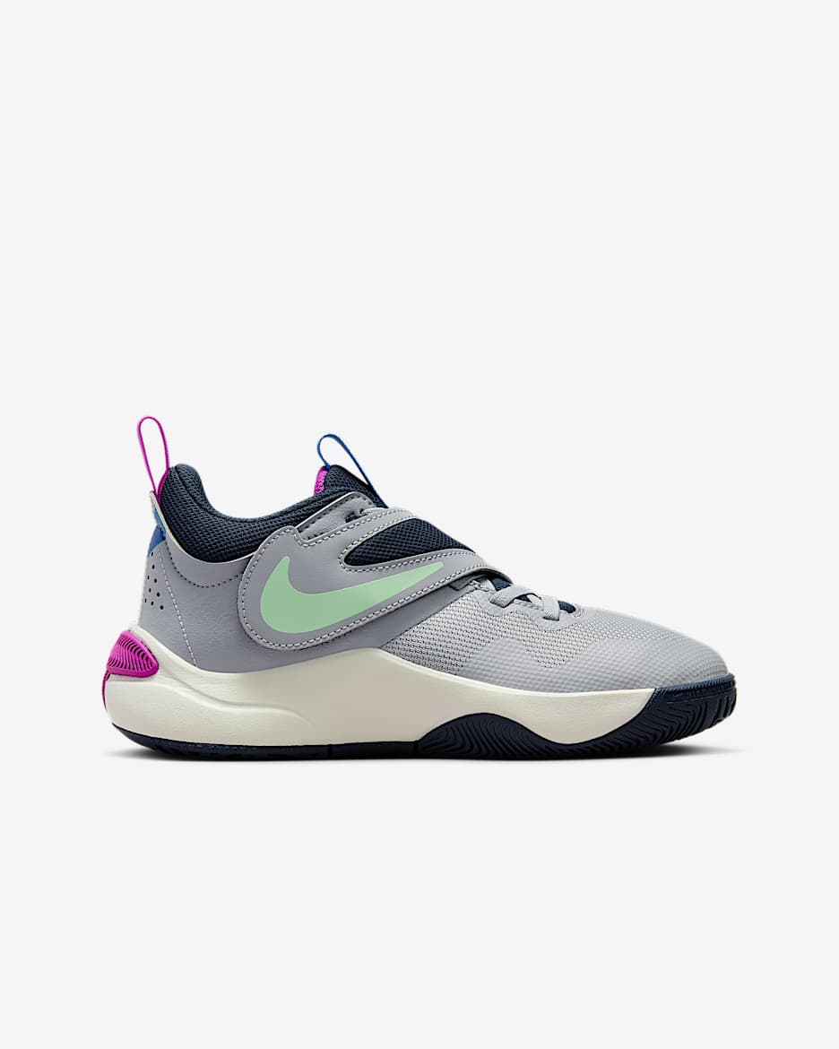 Nike Team Hustle D 11 SE Older Kids Basketball Shoes